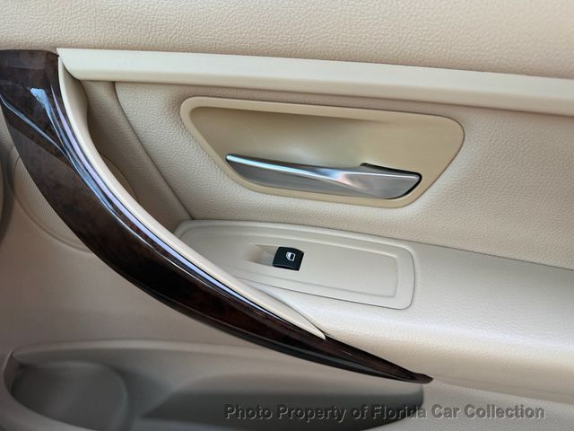 2014 BMW 3 Series 320i Sedan - 23021248 - 24