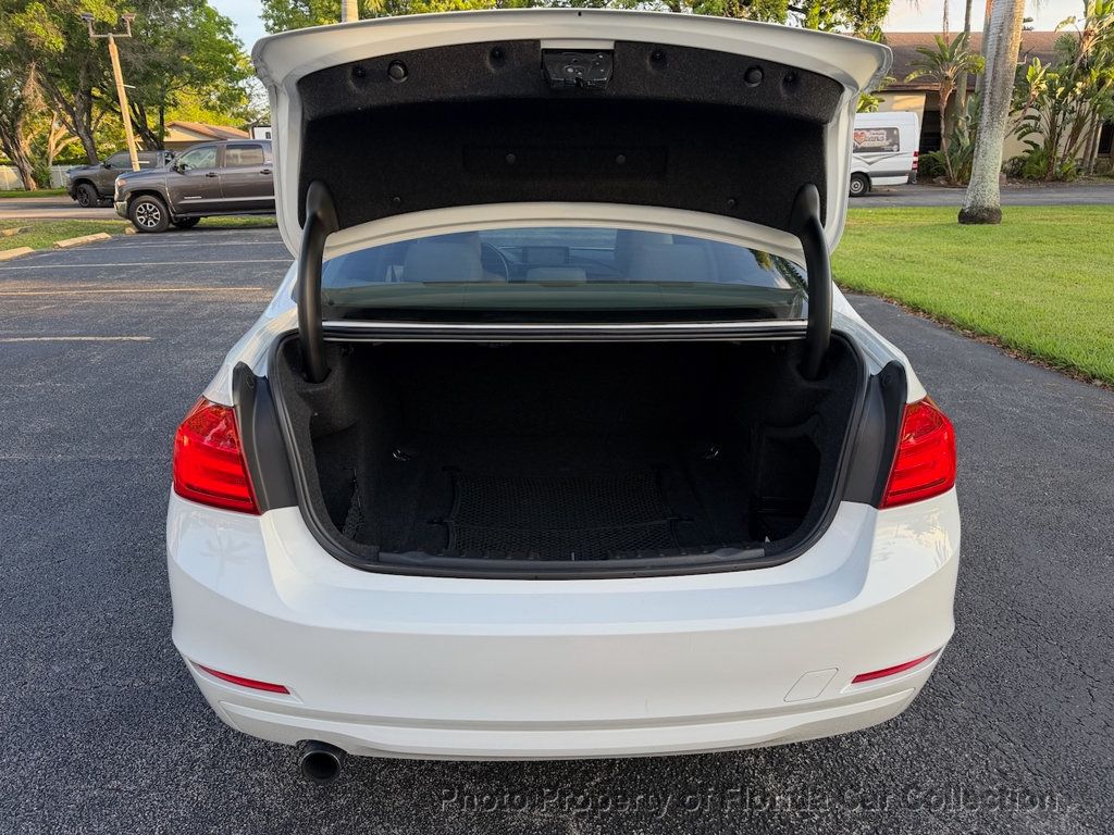 2014 BMW 3 Series 320i Sedan - 23021248 - 28