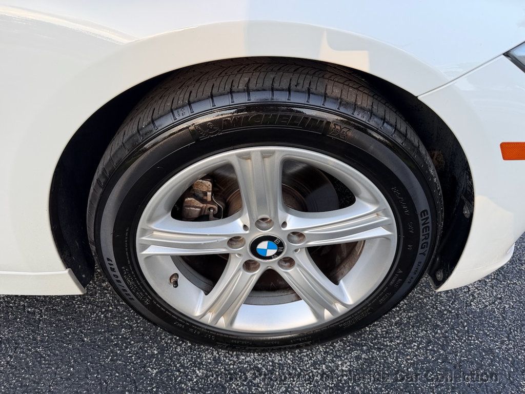 2014 BMW 3 Series 320i Sedan - 23021248 - 33