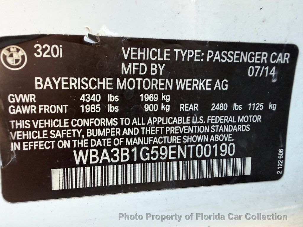 2014 BMW 3 Series 320i Sedan - 23021248 - 35