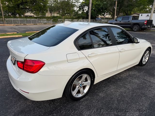 2014 BMW 3 Series 320i Sedan - 23021248 - 3