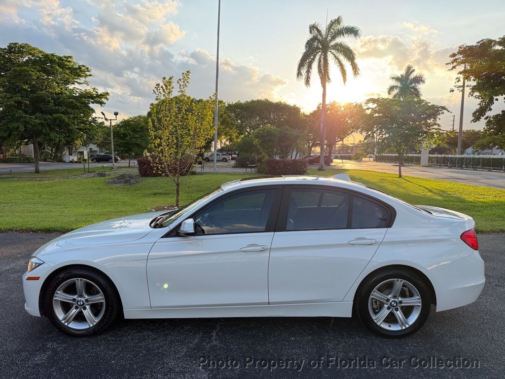 2014 BMW 3 Series 320i Sedan - 23021248 - 5