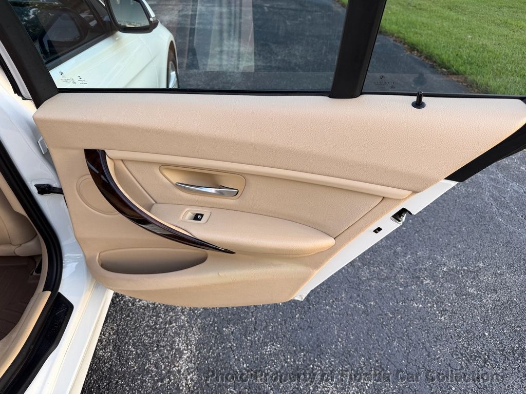 2014 BMW 3 Series 320i Sedan - 23021248 - 71