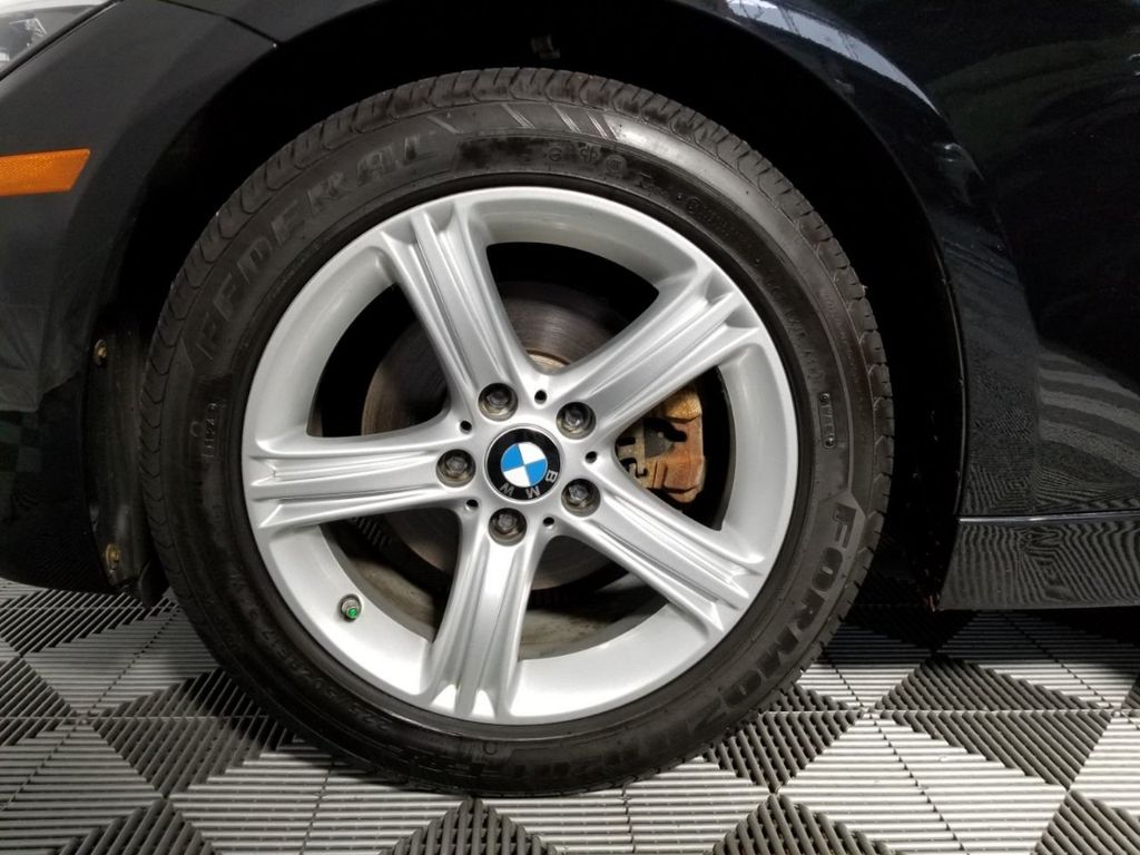2014 BMW 3 Series 320i xDrive - 18347375 - 27