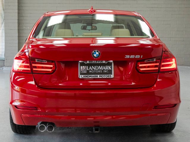 2014 BMW 3 Series 328i - 22984297 - 31