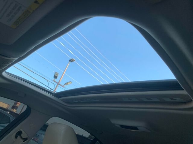 2014 BMW 3 Series 328i - 22947566 - 10