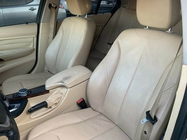 2014 BMW 3 Series 328i - 22947566 - 4