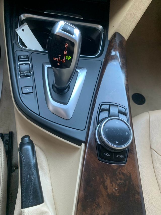 2014 BMW 3 Series 328i - 22947566 - 8