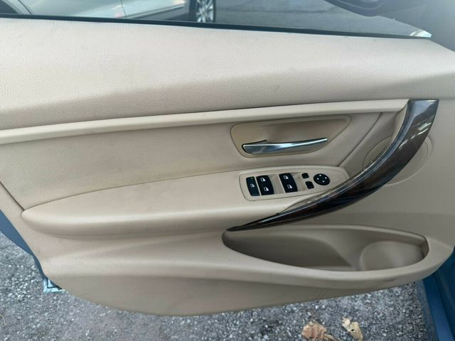 2014 BMW 3 Series 328i - 22990877 - 19