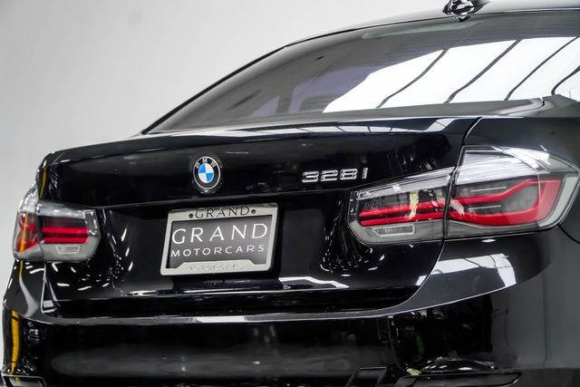 2014 BMW 3 Series 328i - 23072749 - 11