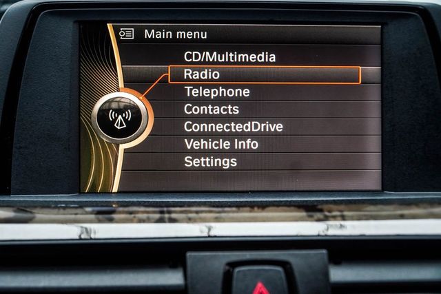 2014 BMW 3 Series 328i - 23072749 - 22