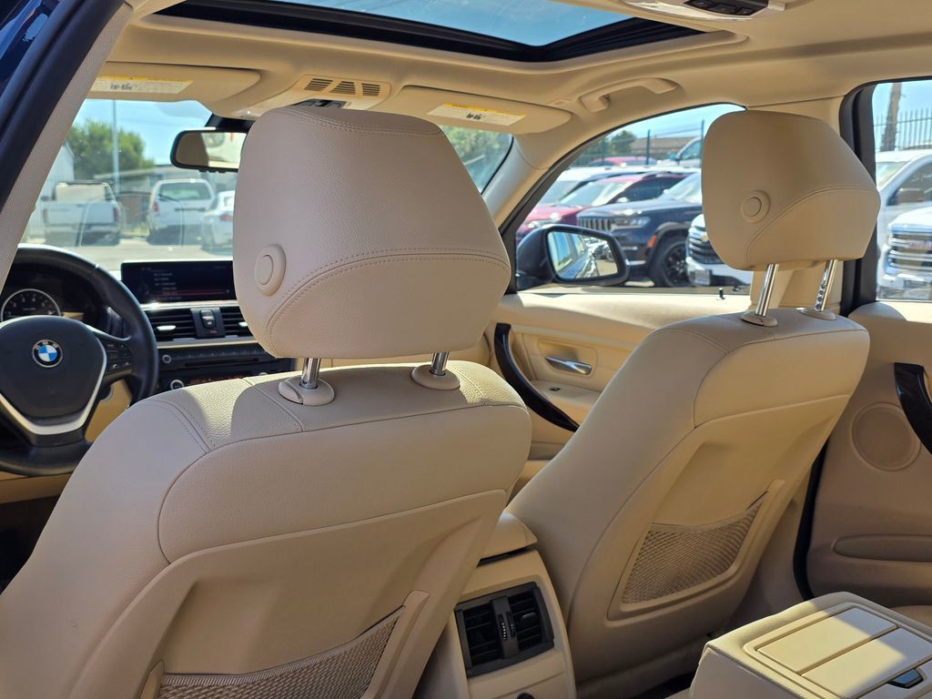 2014 BMW 3 Series 328i - 23002437 - 12