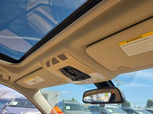 2014 BMW 3 Series 328i - 23002437 - 7