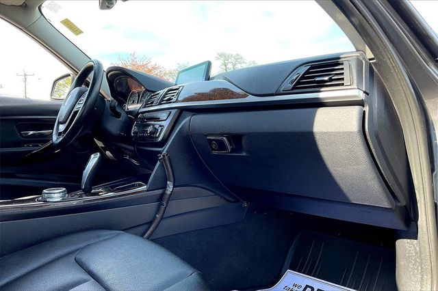 2014 BMW 3 Series 328i - 22924221 - 11
