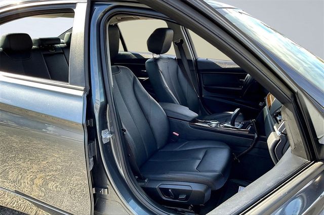 2014 BMW 3 Series 328i - 22924221 - 12