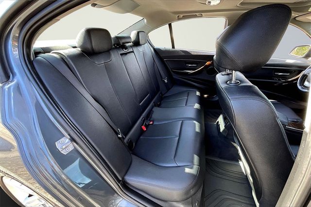 2014 BMW 3 Series 328i - 22924221 - 13