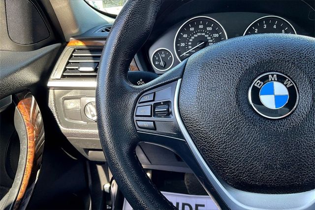2014 BMW 3 Series 328i - 22924221 - 19
