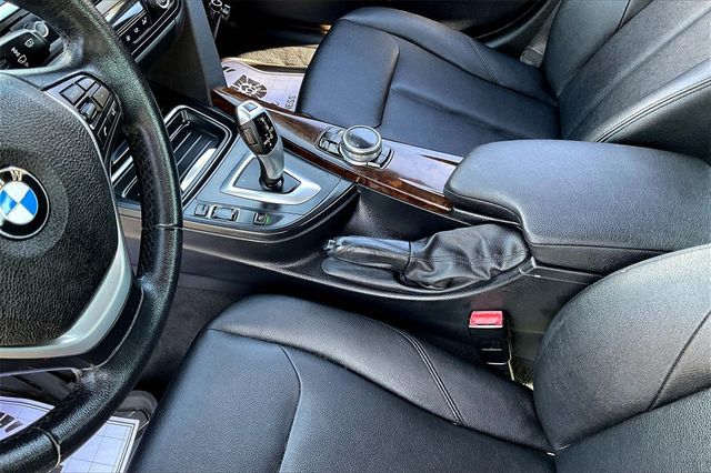 2014 BMW 3 Series 328i - 22924221 - 29