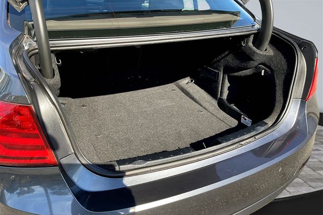 2014 BMW 3 Series 328i - 22924221 - 33