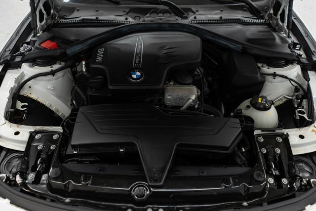 2014 BMW 3 Series 328i - 22966742 - 35