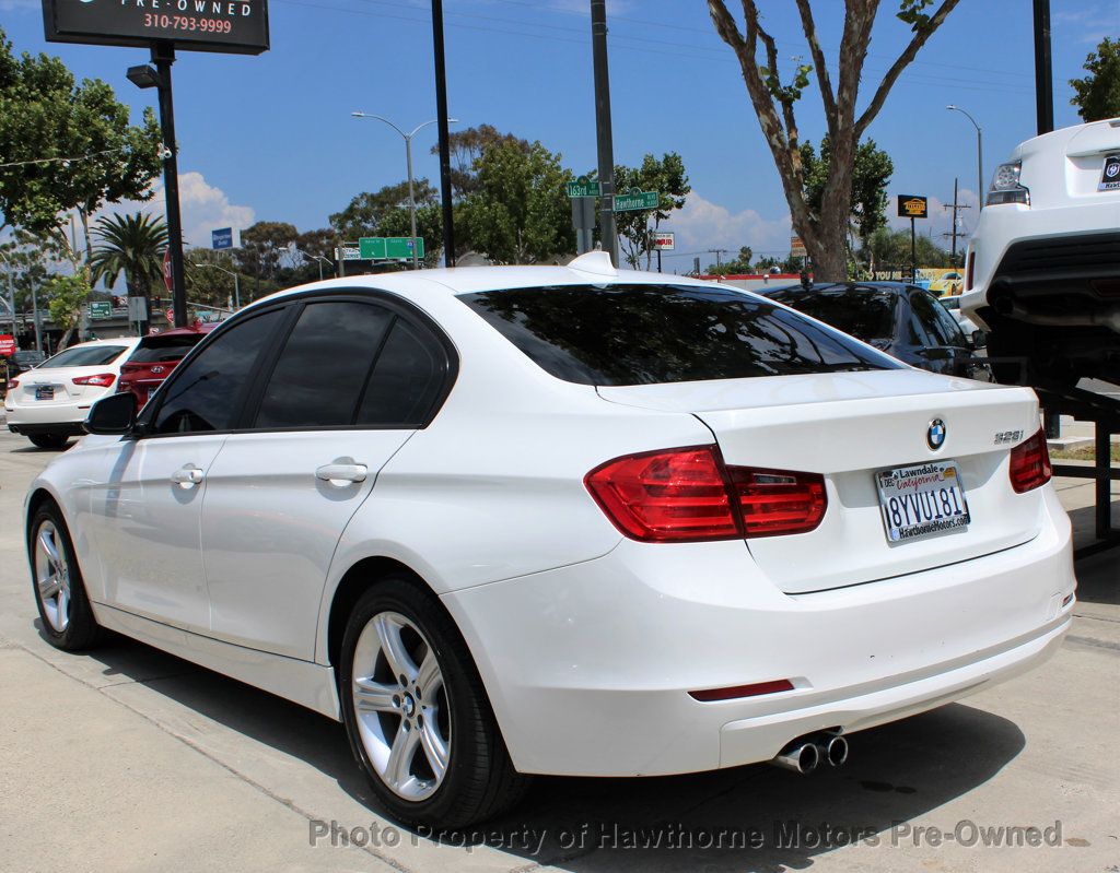 2014 BMW 3 Series 328i - 22901915 - 4