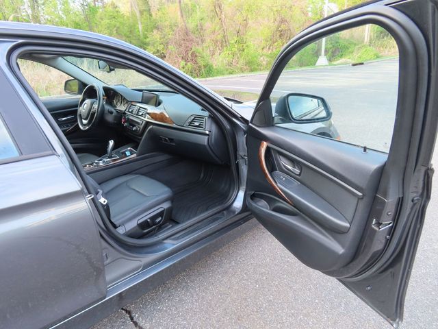 2014 BMW 3 Series 328i xDrive - 23018173 - 19