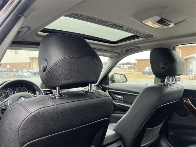 2014 BMW 3 Series 328i xDrive - 22973824 - 14