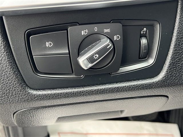 2014 BMW 3 Series 328i xDrive - 22973824 - 22