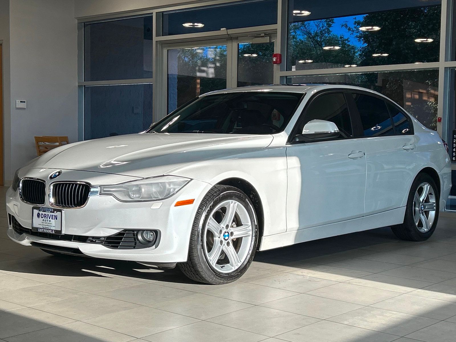 2014 Bmw 328i xDrive SA photo 2