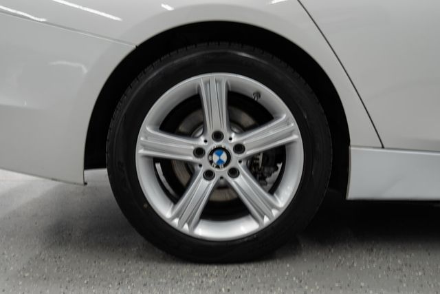 2014 BMW 3 Series 328i xDrive - 22411378 - 41