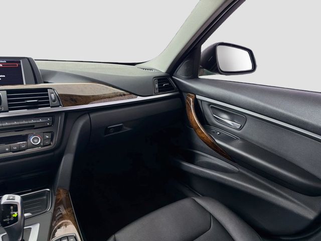 2014 BMW 3 Series 328i xDrive - 23056140 - 20