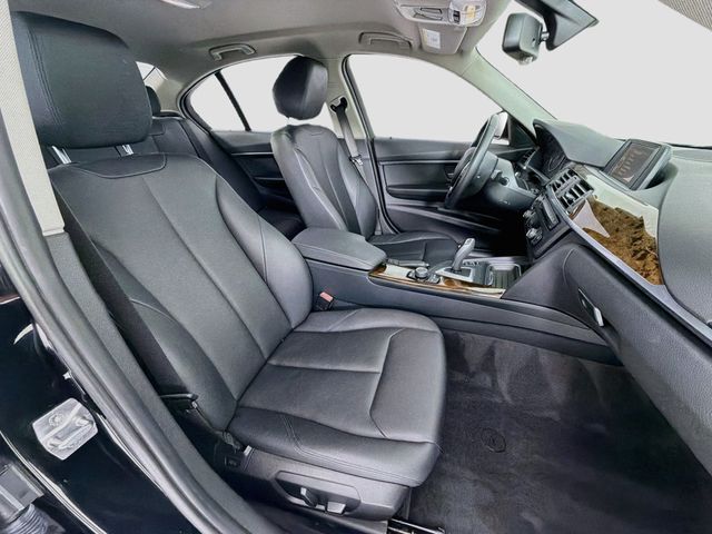 2014 BMW 3 Series 328i xDrive - 23056140 - 24