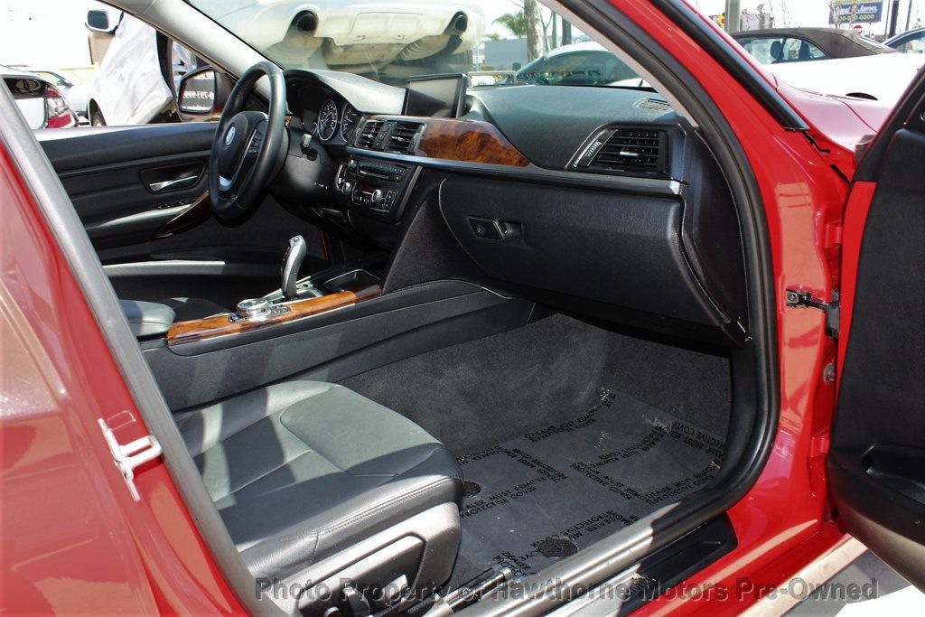 2014 Bmw 328i xDrive SULEV photo 16