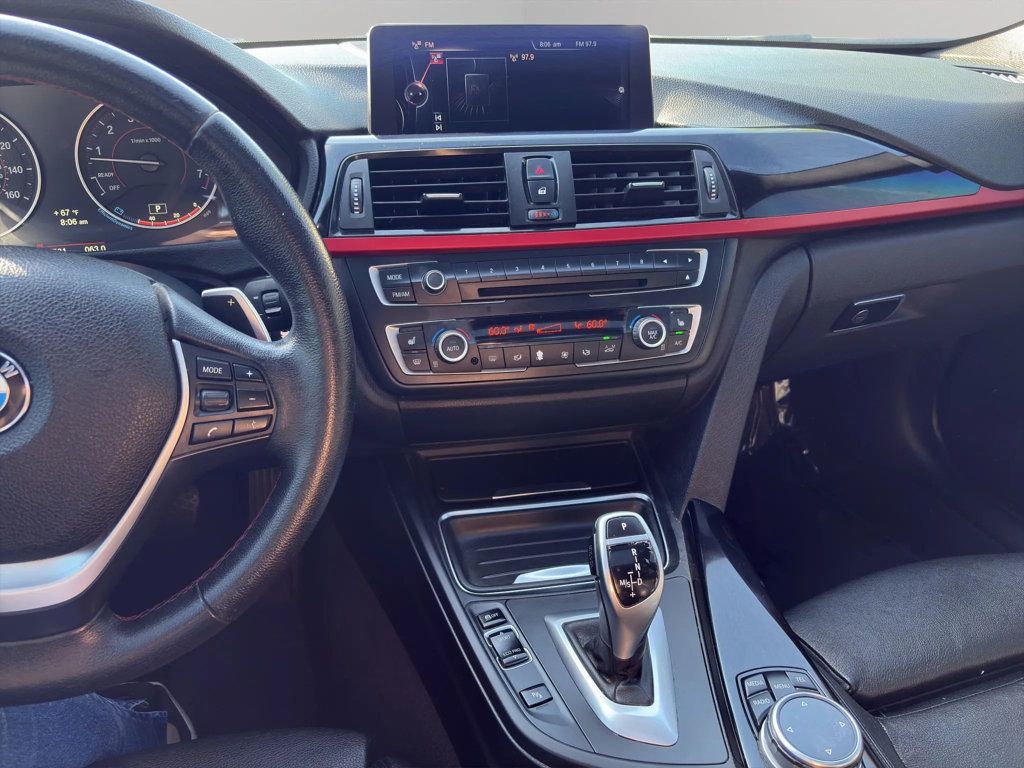 2014 BMW 3 Series 335i - 23045425 - 11