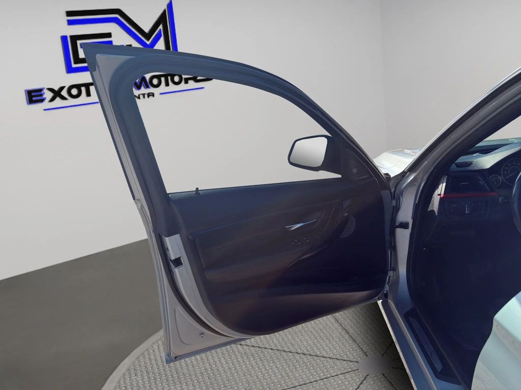 2014 BMW 3 Series 335i - 23045425 - 19