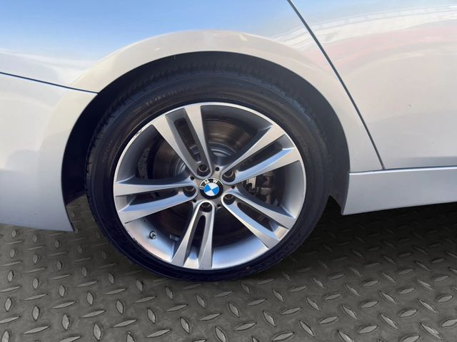 2014 BMW 3 Series 335i - 23045425 - 28