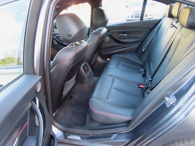 2014 BMW 3 Series 335i xDrive - 23022970 - 31