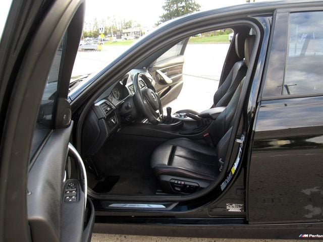 2014 BMW 3 Series 335i xDrive - 22933923 - 17