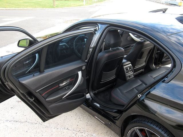 2014 BMW 3 Series 335i xDrive - 22933923 - 27