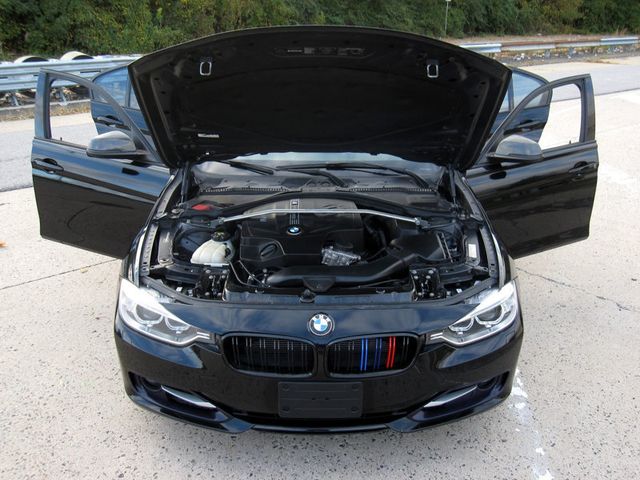 2014 BMW 3 Series 335i xDrive - 22933923 - 32