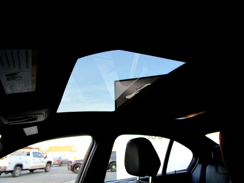 2014 BMW 3 Series 335i xDrive - 22986055 - 25