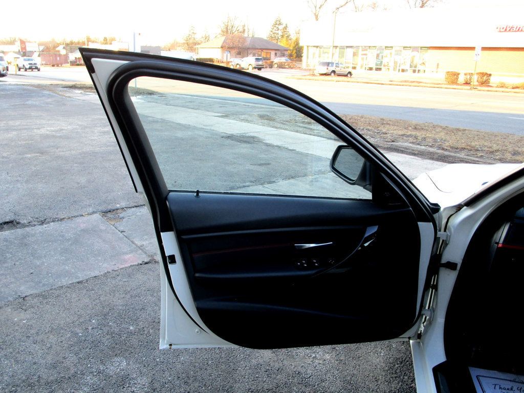 2014 BMW 3 Series 335i xDrive - 22986055 - 31