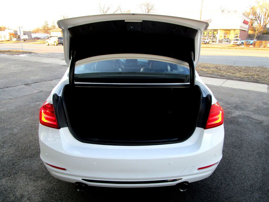 2014 BMW 3 Series 335i xDrive - 22986055 - 35