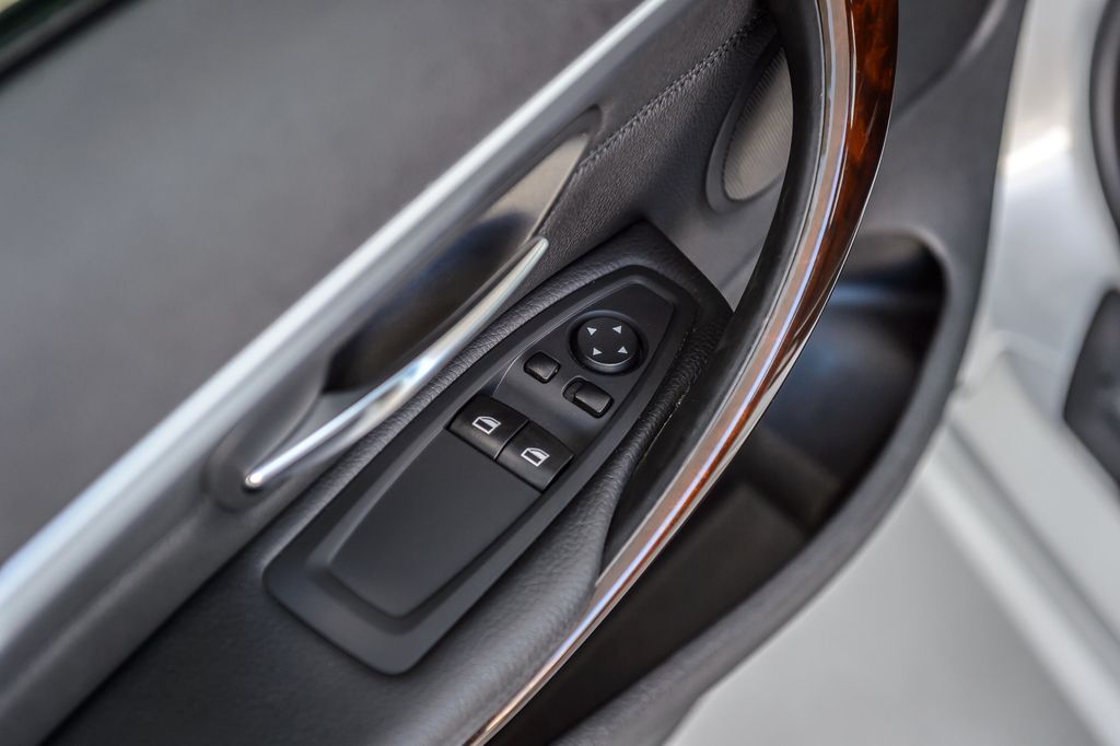 2014 BMW 4 Series 435i M SPORT NAV BACKUP CAM BLUETOOTH GORGEOUS MUST SEE - 23040306 - 41