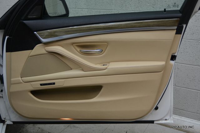 2014 BMW 5 Series 528i - 23072134 - 11