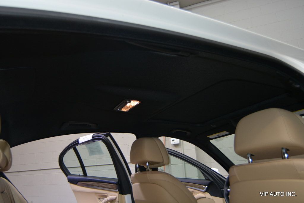 2014 BMW 5 Series 528i - 23072134 - 24