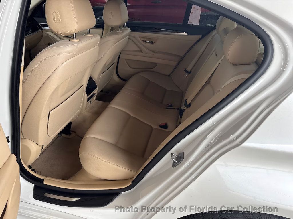 2014 BMW 5 Series 528i Sedan  - 23038398 - 9