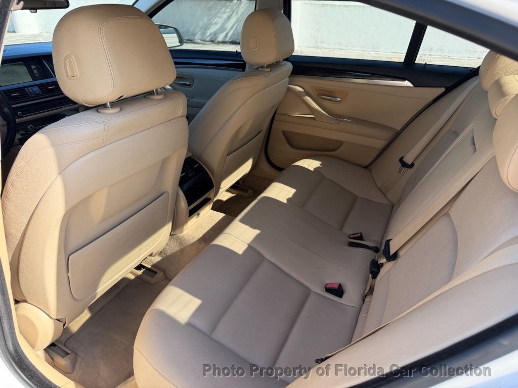 2014 BMW 5 Series 528i Sedan  - 23038398 - 32