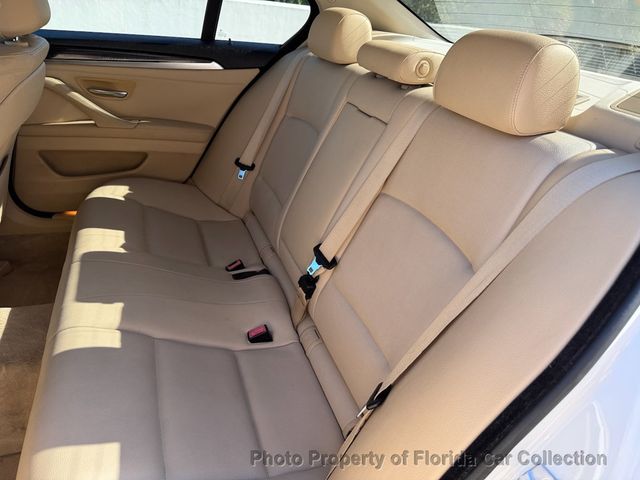 2014 BMW 5 Series 528i Sedan  - 23038398 - 33