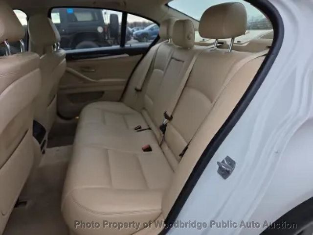 2014 BMW 5 Series 528i xDrive - 23003266 - 7